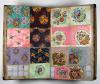 Anonym Album mit über 1.900 (!) Originalentwürfen von Stoffmustern auf Papier.